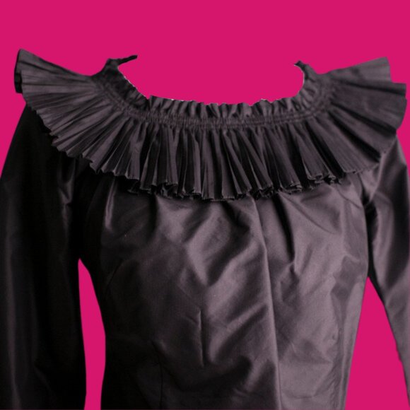 Oscar de la Renta Black Silk Blouse - Picture 2 of 3